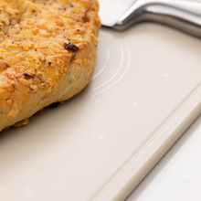Load image into Gallery viewer, Zuutii 2-Sided Chopping Board