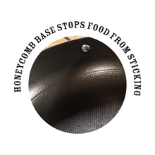 Load image into Gallery viewer, Hairy Bikers Lightweight Cast Iron 32 cm Paella Pan