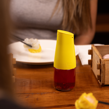 Load image into Gallery viewer, Zuutii Mini Oil Dispenser