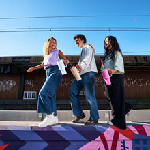 Load image into Gallery viewer, Kambukka Rio Tumber Bubblegum Mint - 950 ml - Room+