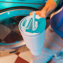 Load image into Gallery viewer, Kambukka Rio Tumber Frosty Coconut - 950 ml - Room+