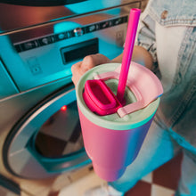Load image into Gallery viewer, Kambukka Rio Tumber Bubblegum Mint - 950 ml
