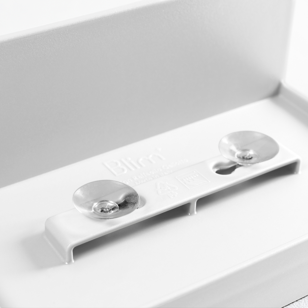 Blim+ Battigia Sponge Holder in white, underside showing the suction cups