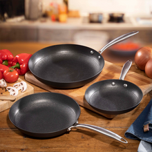 Load image into Gallery viewer, Hairy Bikers Lightweight Cast Iron 20 cm Frying Pan
