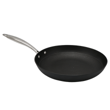 Load image into Gallery viewer, Hairy Bikers Lightweight Cast Iron 24 cm Fry Pan
