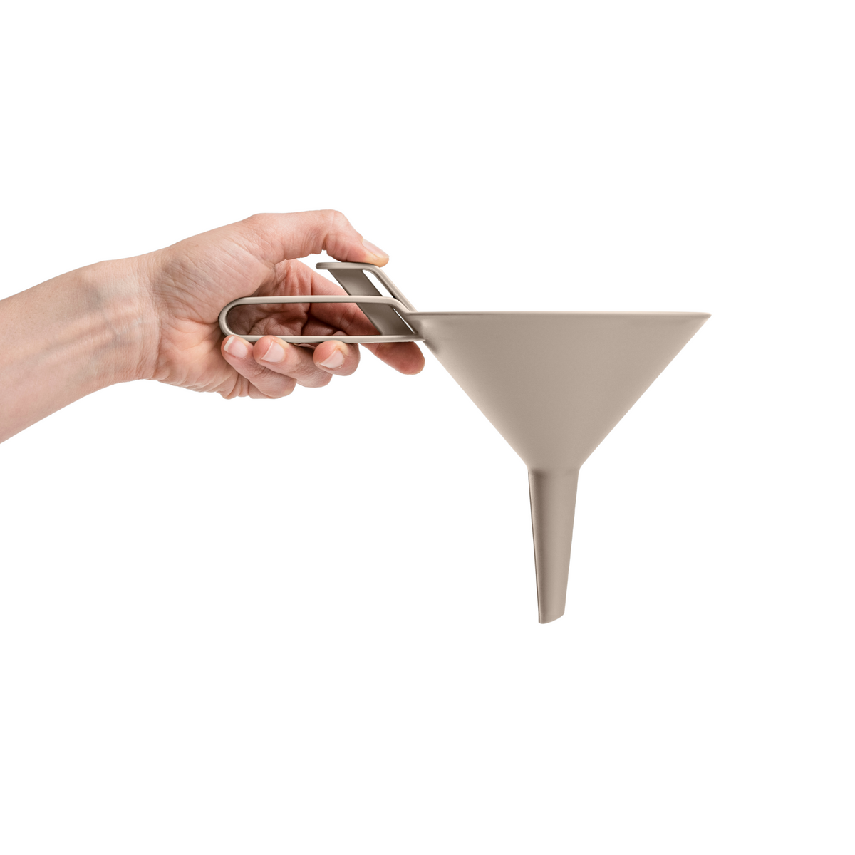 Blim+ Dolina Funnel in taupe, with a hand holding the handle