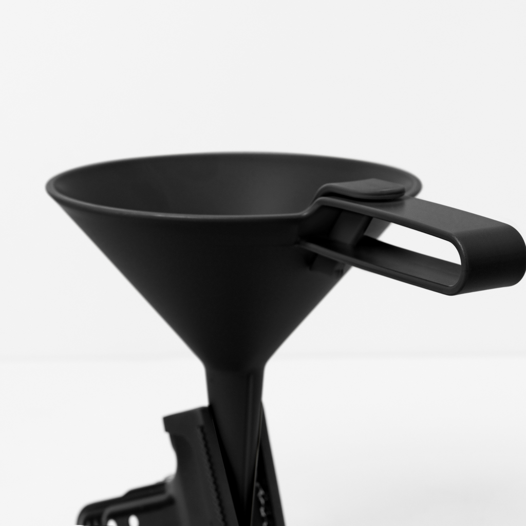 Blim+ Dolina Funnel in black, side view with the handle folded out