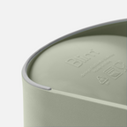 Blim+ Oblo' Juicer in green, close-up of the lid edge