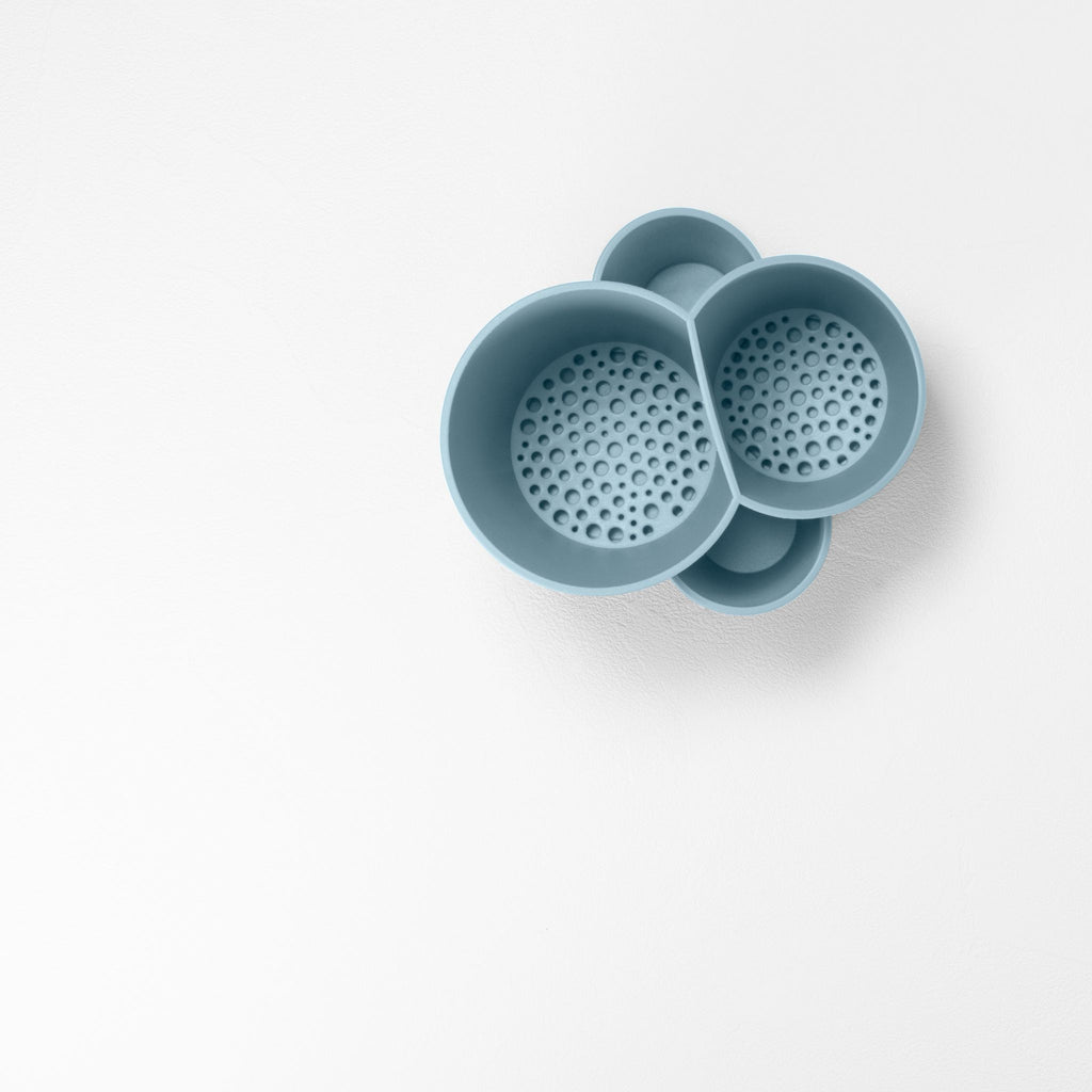 Blim+ Gocciolo Cutlery Drainer in blue, seen from above