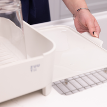 Load image into Gallery viewer, Zuutii Expandable Dish Drying Rack
