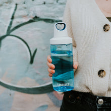Load image into Gallery viewer, Kambukka Reno Water Bottle with Twist Lid Sapphire - 500 ml - Room+
